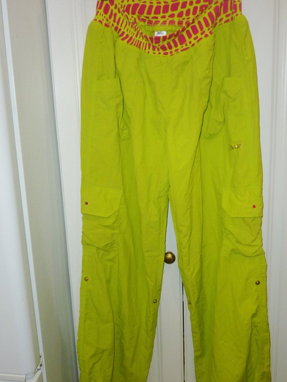 Zumba Wear Athletic Cargo Jazzy Dance Pants in Lime Green Size Large